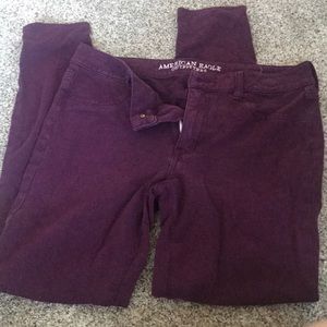 American Eagle Wine colored jeggings